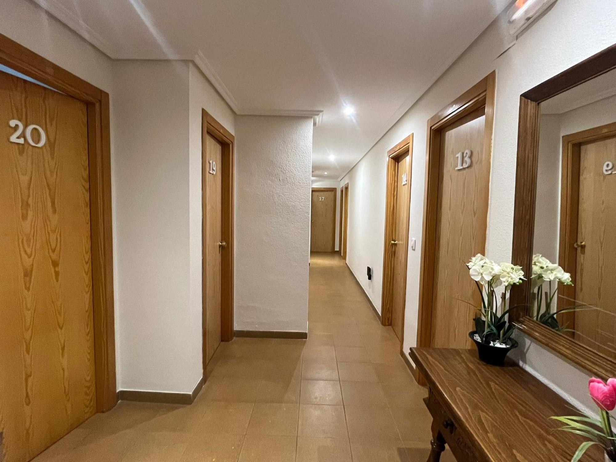 Hostal Casa Amalia เตรูเอล ภายนอก รูปภาพ